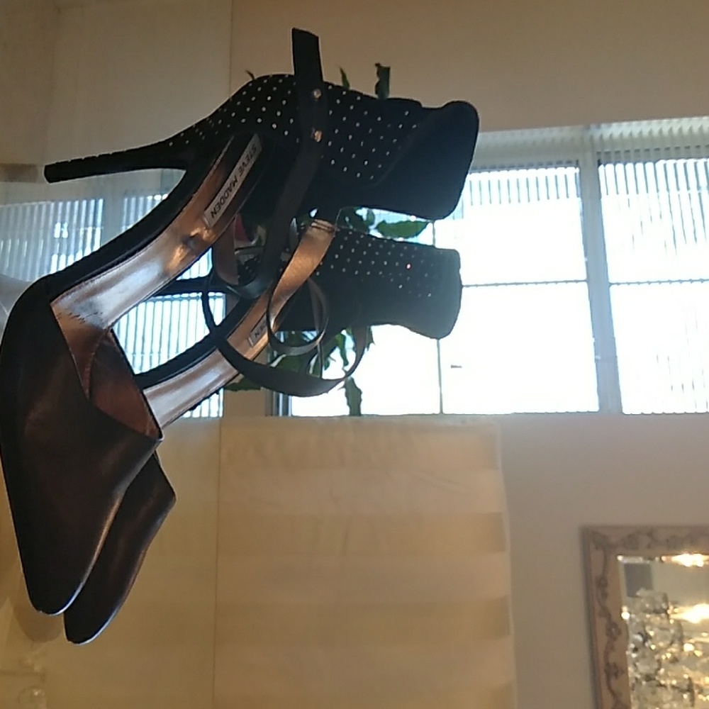 Excellent condition/Hardly worn